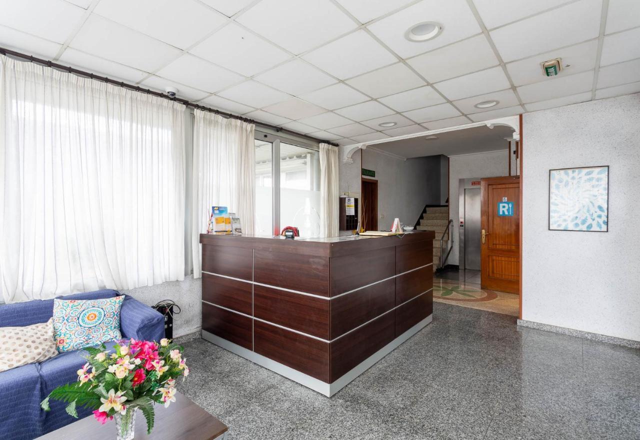 Hotel Canaima Bruma 1,5 K Camino O Meson Do Vento ภายนอก รูปภาพ