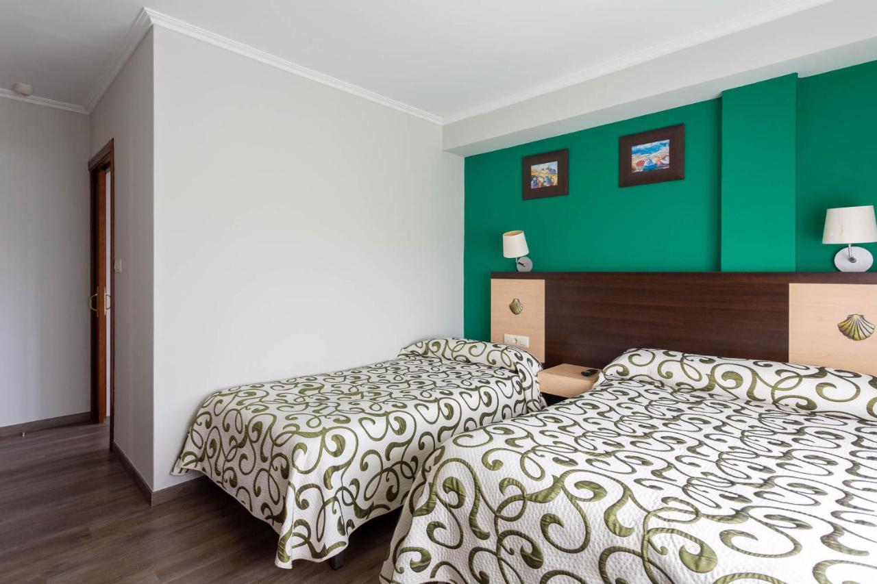 Hotel Canaima Bruma 1,5 K Camino O Meson Do Vento ภายนอก รูปภาพ